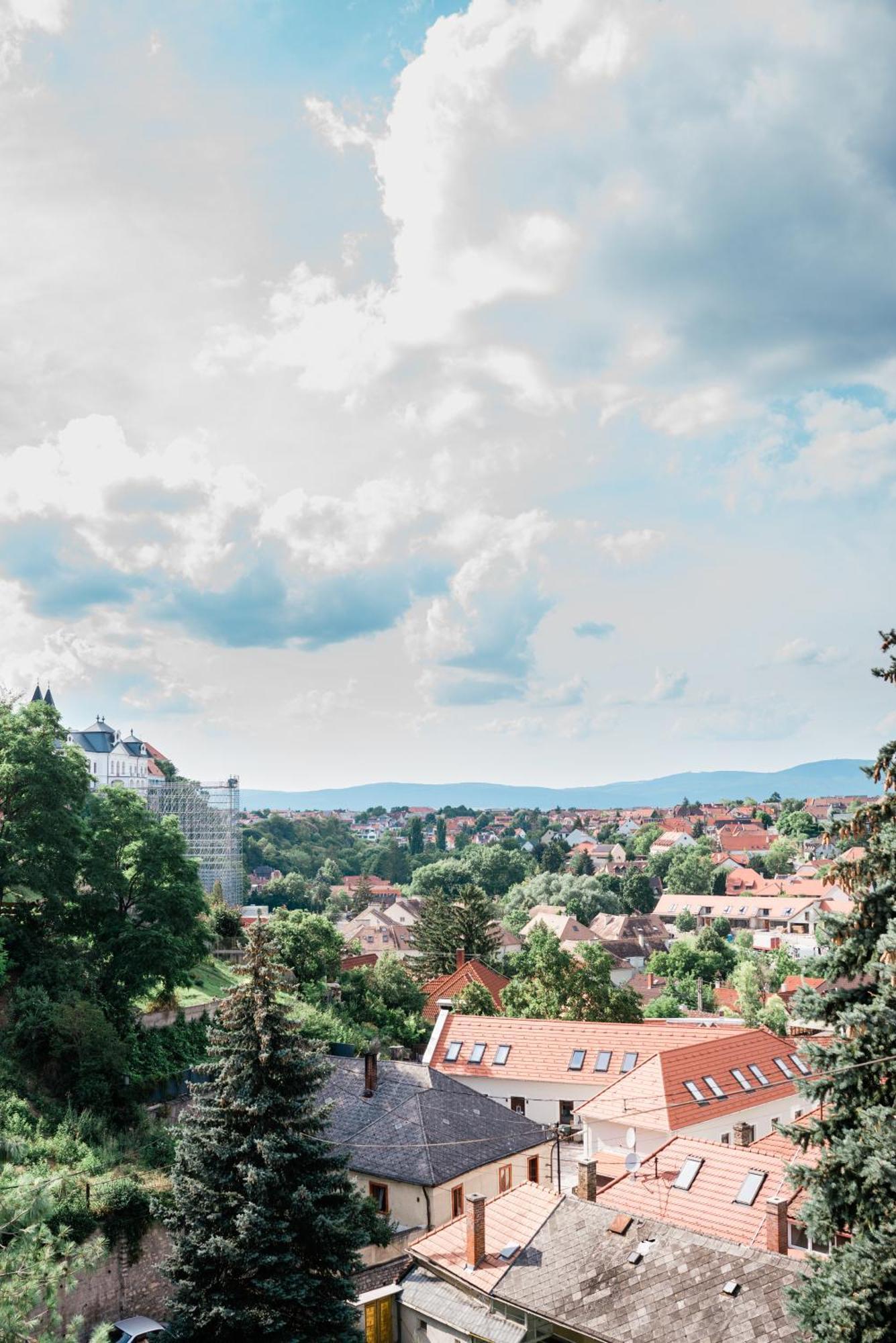 Apartment Monbuhim Twin Veszprem