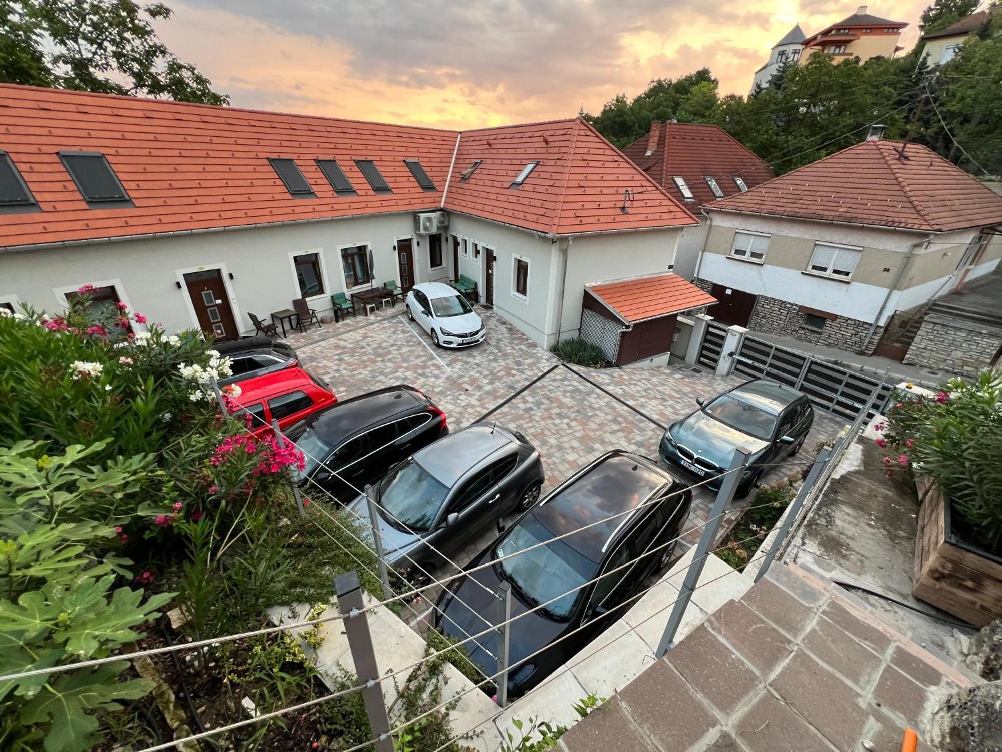 Monbuhim Twin Apartment Veszprem